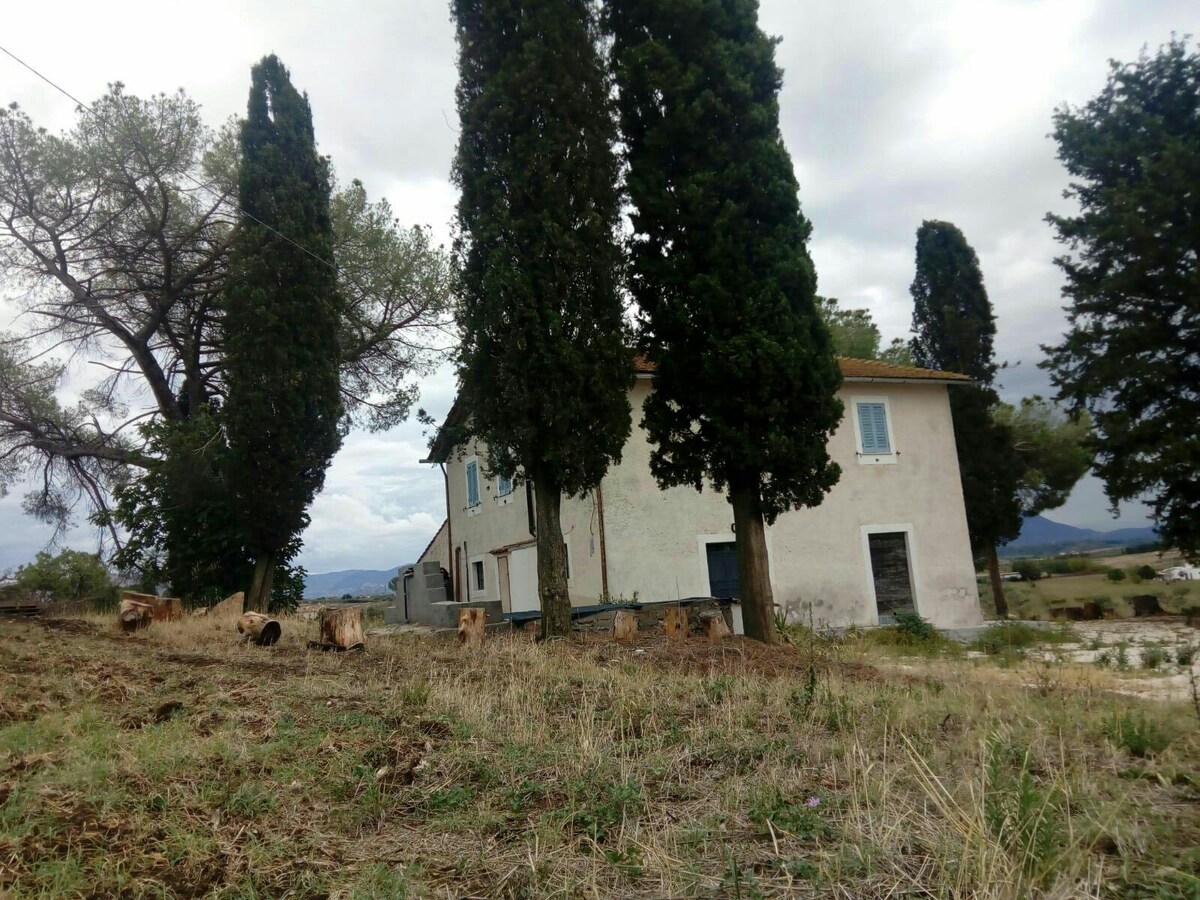 萨比纳（ Sabina ）农舍，可欣赏罗马和蒙特山脉的美景