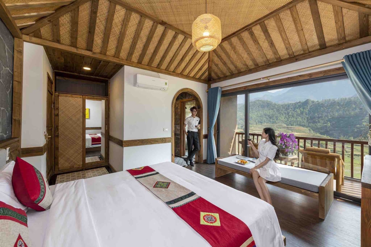 Deluxe double room at Sin Chai Ecolodge Sapa