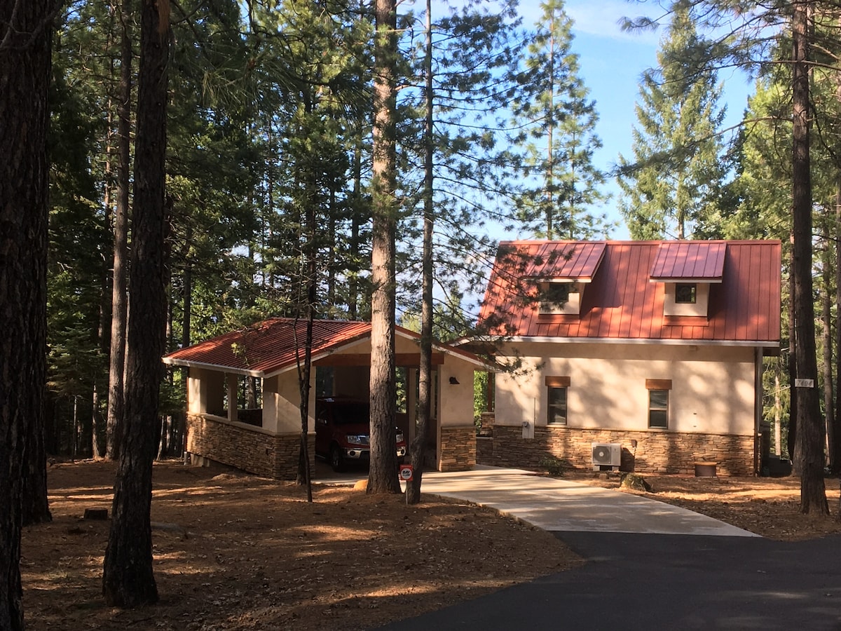 舒适的乡村小屋，可供4人入住，山景