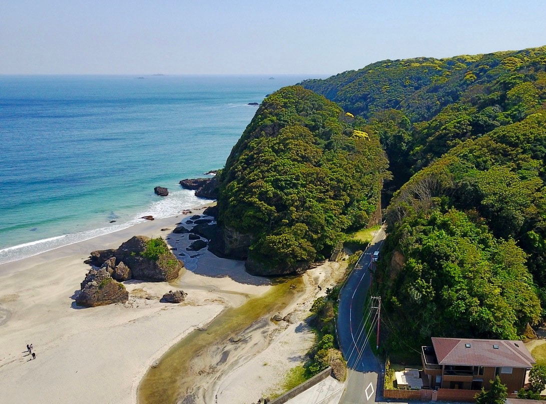 位于大山海滩，令人难以置信