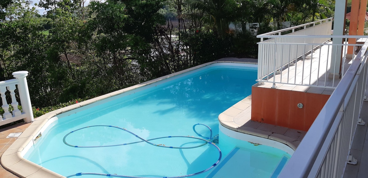 Studio Corosol vue mer, piscine et plage !