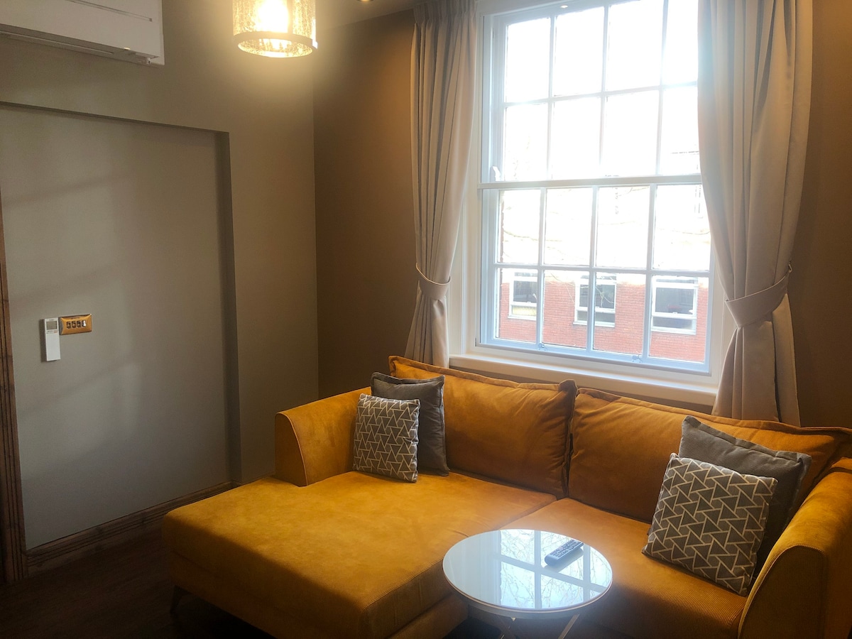 Elegant One-Bedroom Apartment in the W City Centre