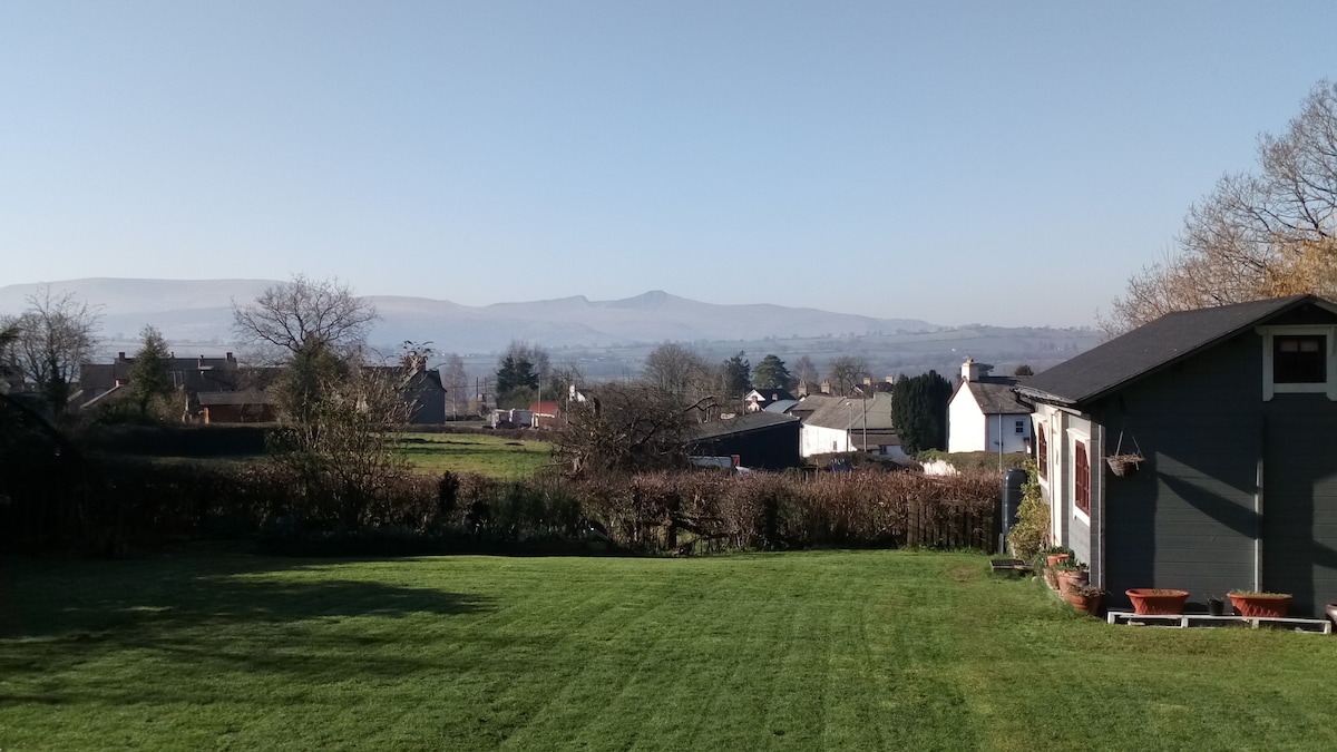 Llangorse Cottage、Brecon Beacons、全景