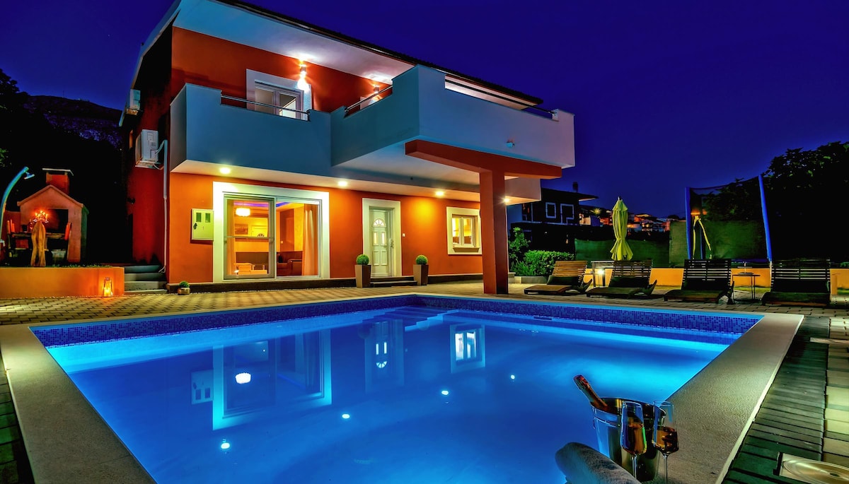 梦幻别墅（ Villa Dream ） ，斯普利特附近的私人泳池，可住10人