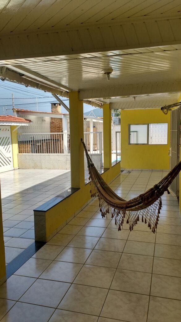 Casa com Piscina e Churrasqueira Bairro Suarão