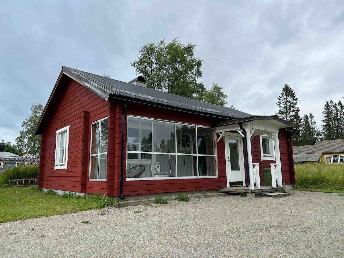 Vemdalen附近Klövsjö的舒适小屋