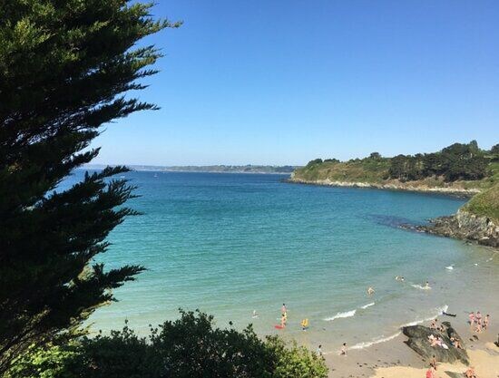 Tente 6 places petit camping calme près des plages