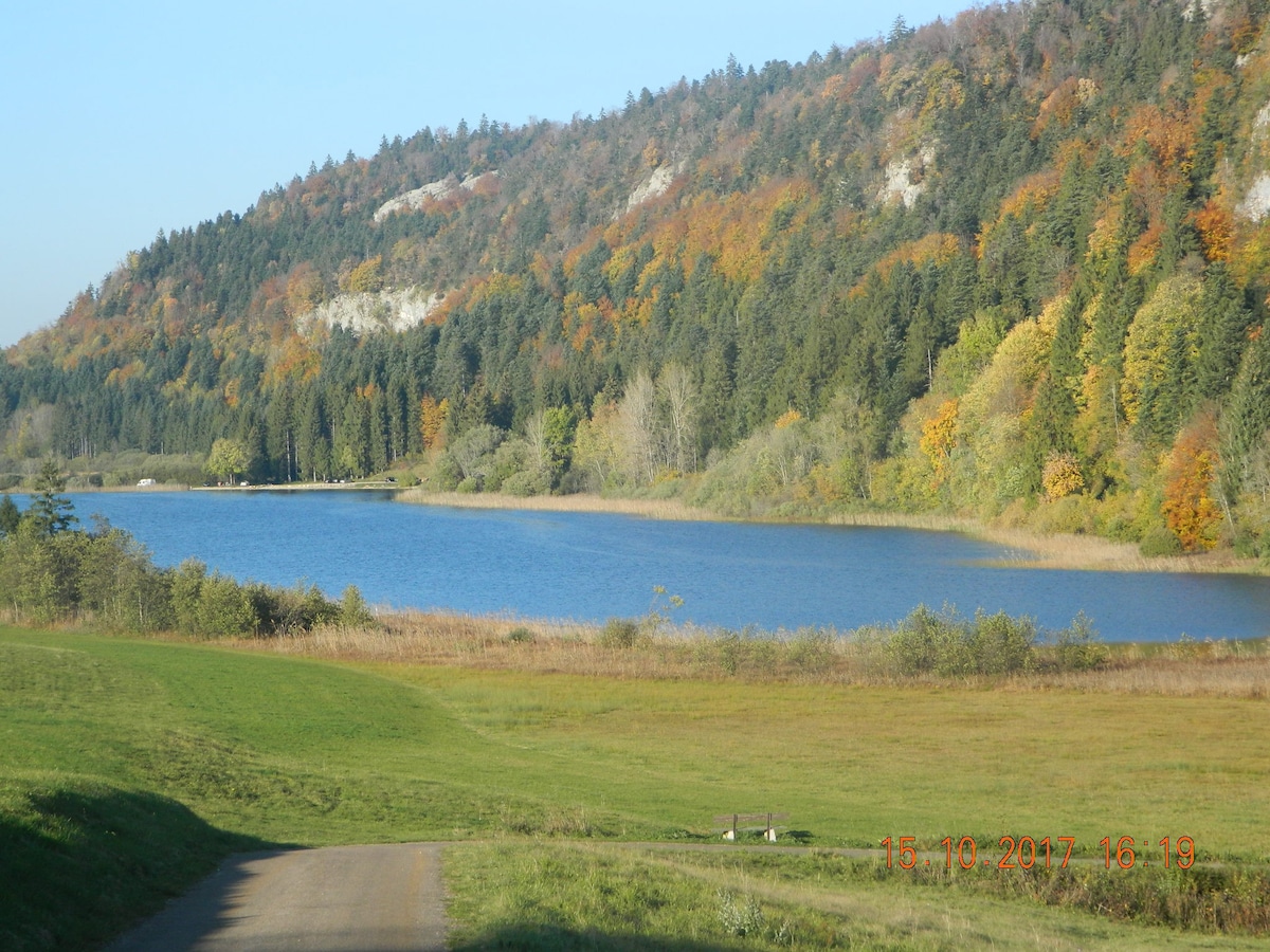 la berlie du jura * * gîtes n ° 3 * * 2 à 12 personnes