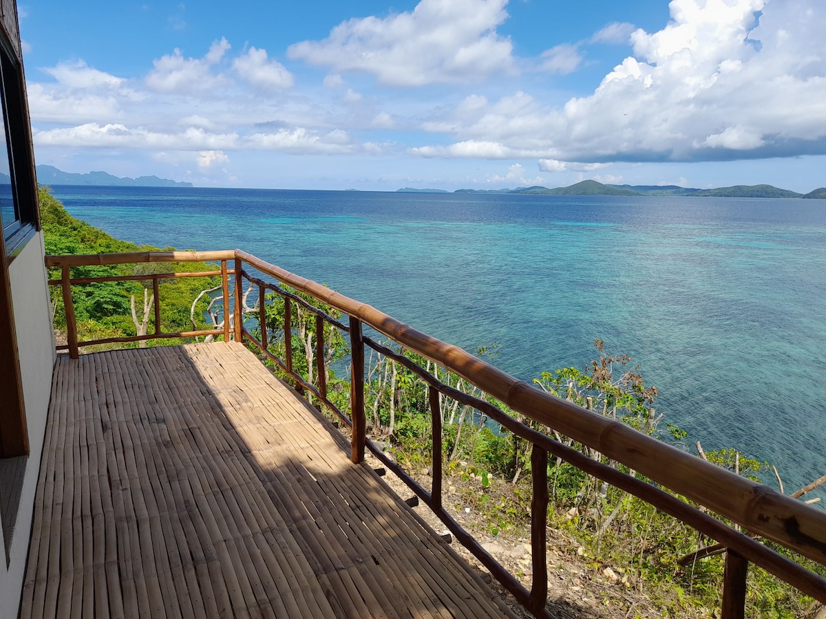 位于Sand Island Eco-Lodge的海景别墅