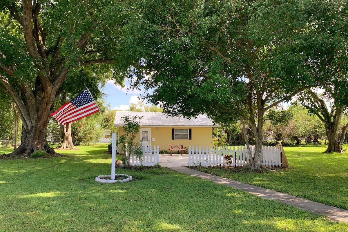 位于Okeechobee的Cozy Cottage