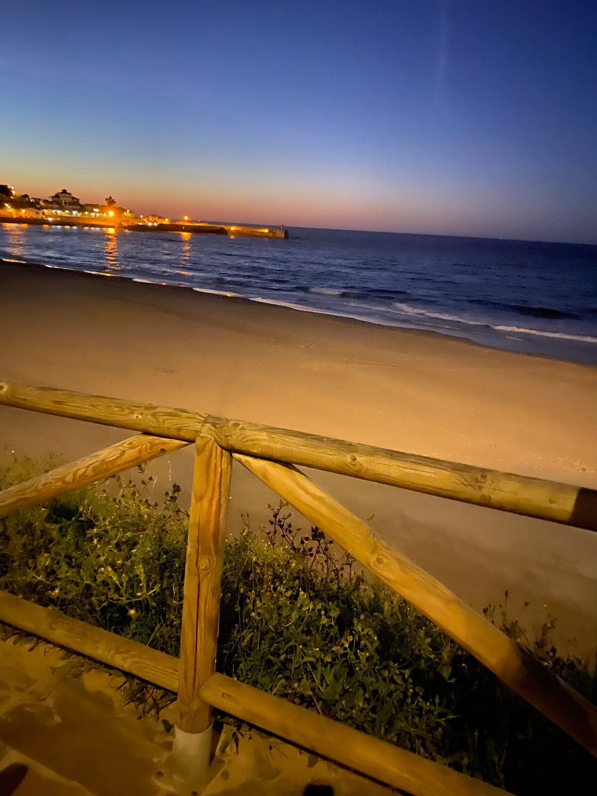 Comillas Chalet “La Higuera” en playa de