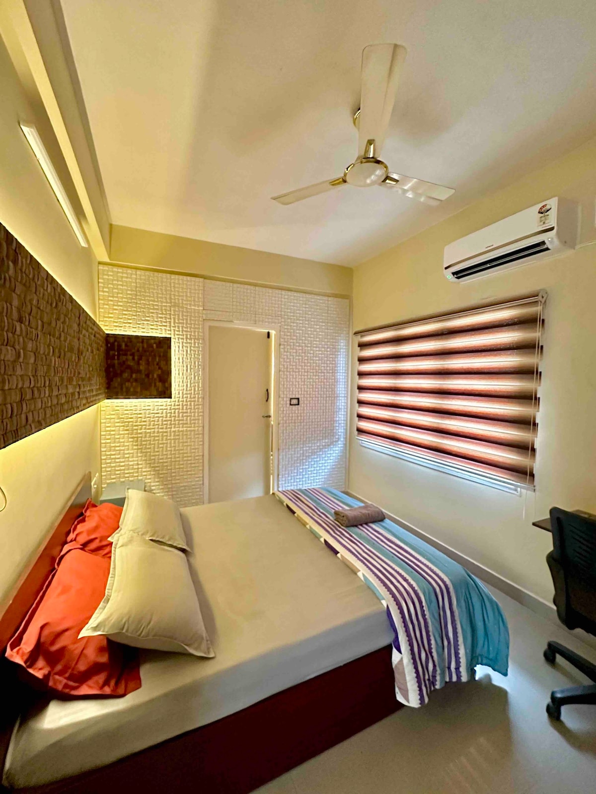 WOOD VIBES:  1 BHK designer apt