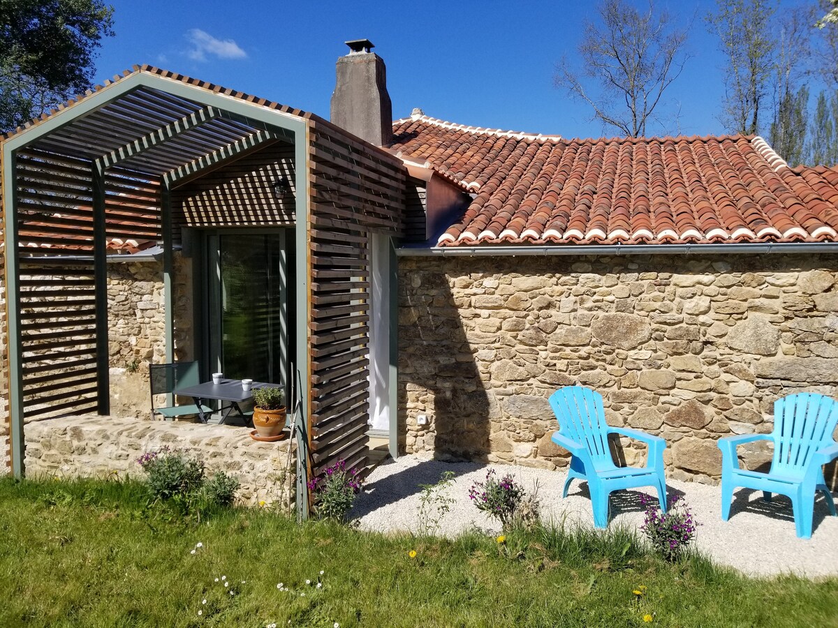 Gîte chaleureux avec piscine