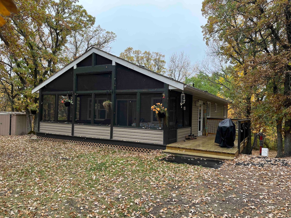 Private cabin with hot tub and gazebo at Rock Lake