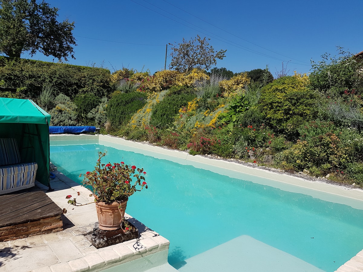 Le Pigeonnier B&B at Chariaud Aubeterre-sur-Dronne