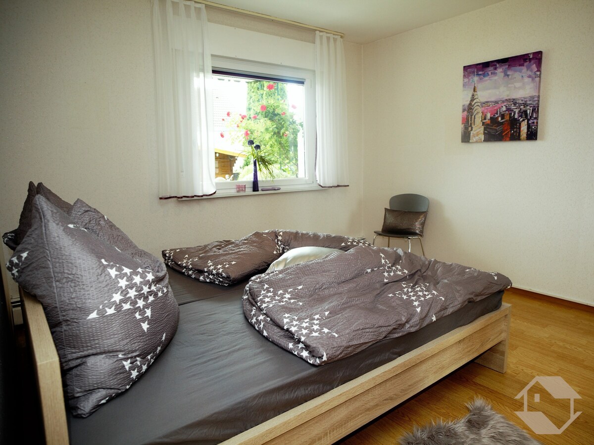 度假公寓， Sonnenalb ， （ Albstadt ） ，度假公寓， 60平方米，露台， 1间卧室，最多4人