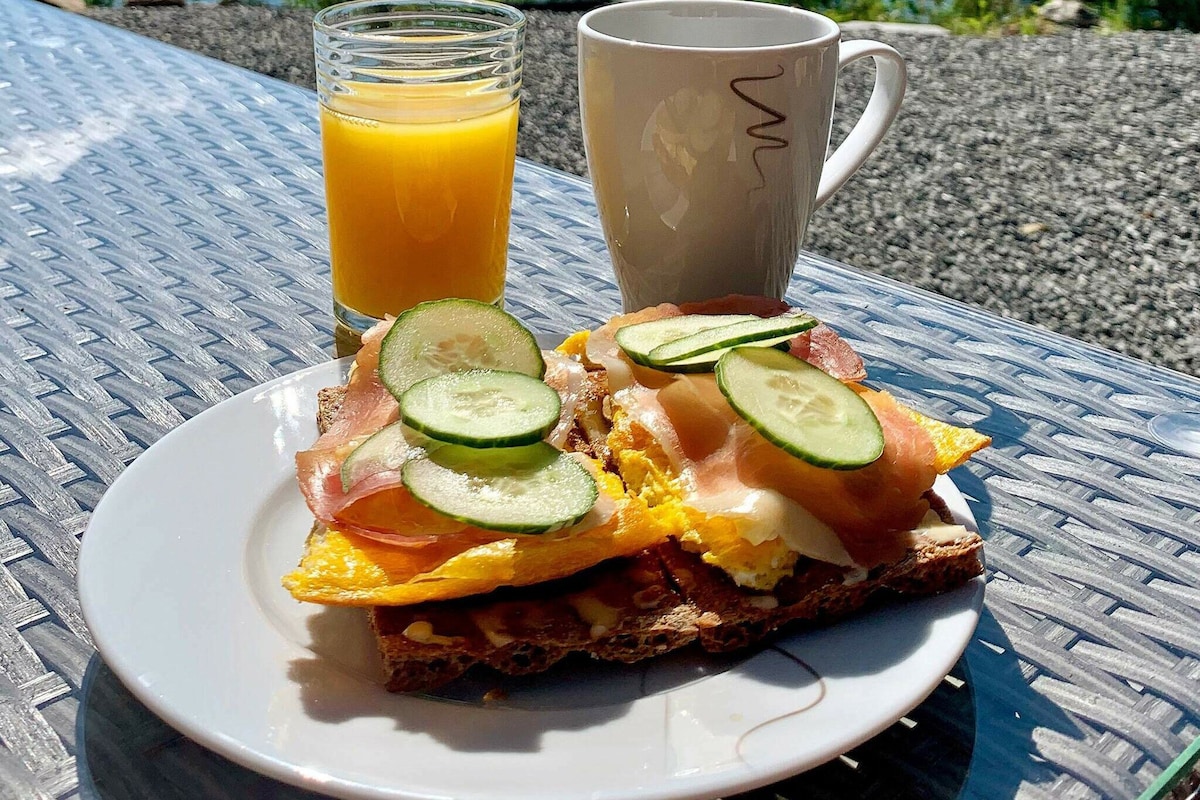 6 person holiday home in valevåg