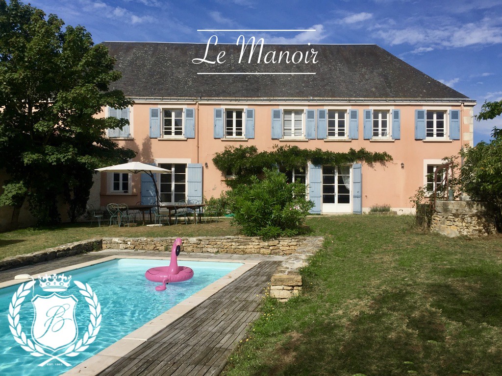 Manoir & Villa at Château de Bourneau + Pools