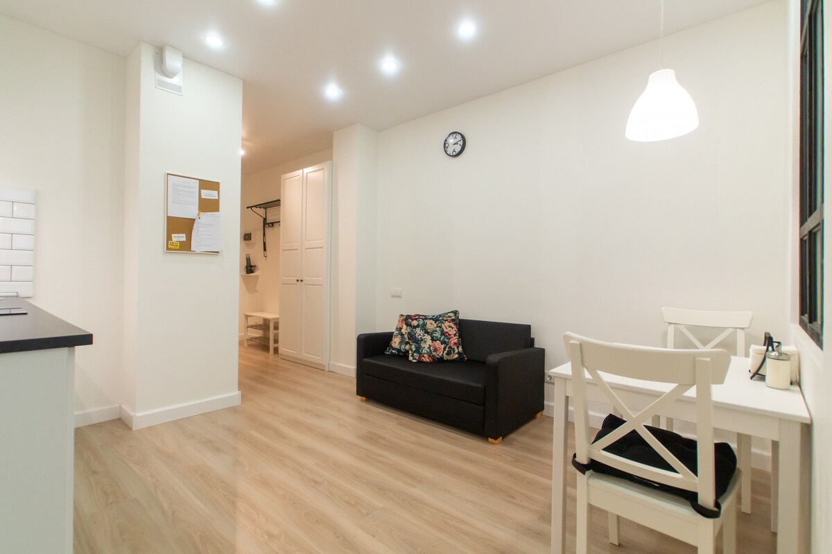 40平方米的公寓， 15分钟即可到达宜家风格的Sheremetyevo。