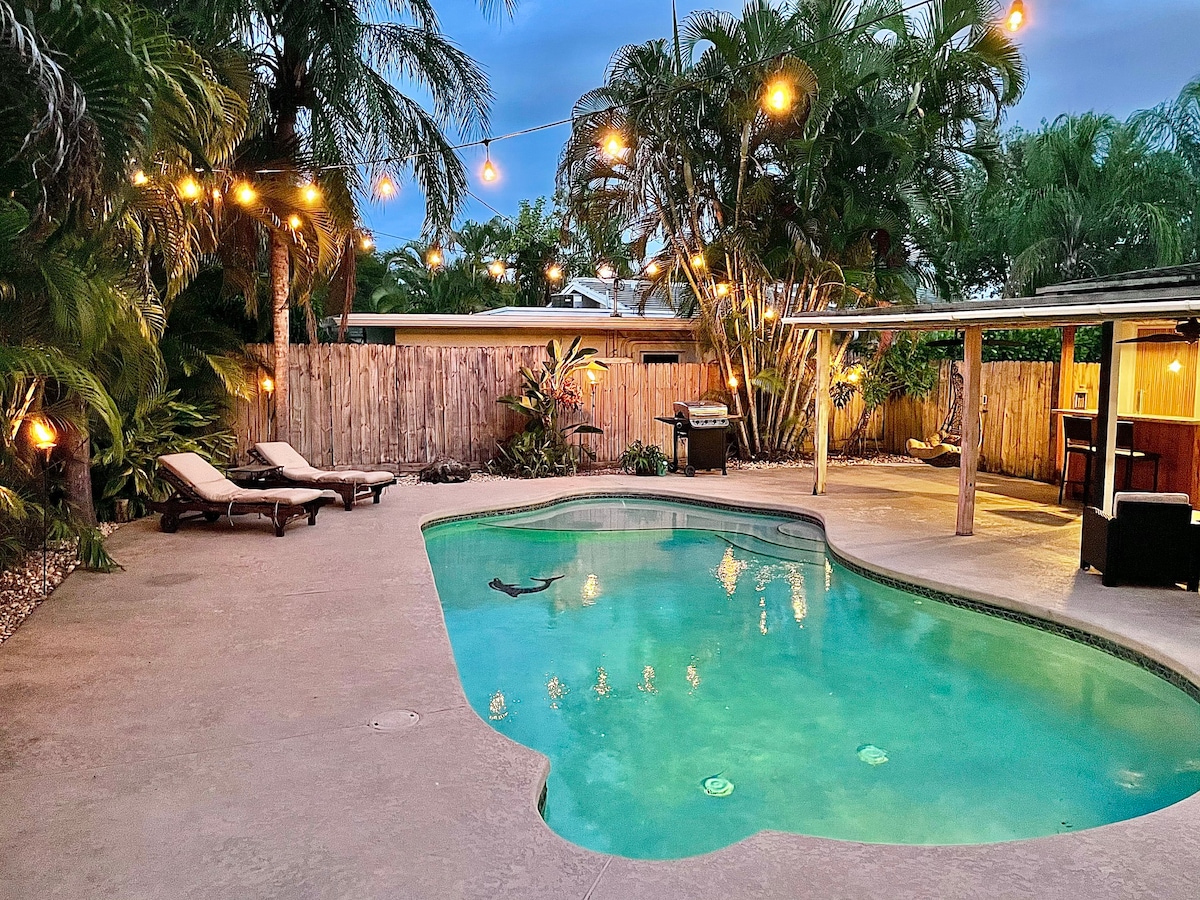 Downtown Ft Lauderdale 3 bedroom HEATED Pool Home