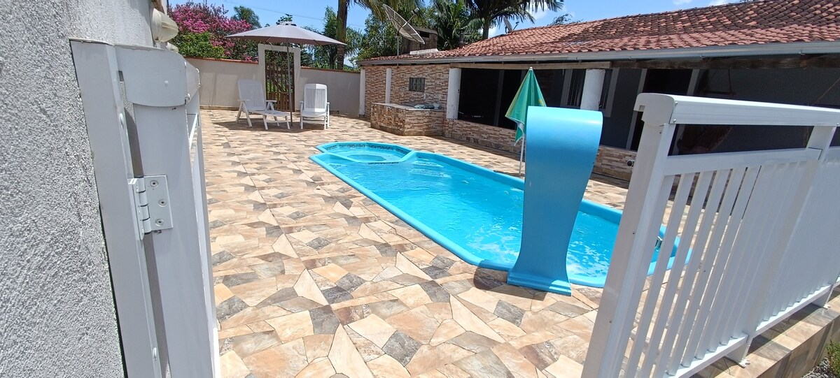 Casa praia com piscina em SC