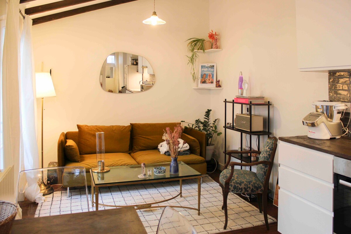 Cosy 1 bedroom with terrasse Canal St Martin