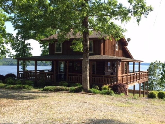 Waterloo Cabin with Beach, & Awesome Views!