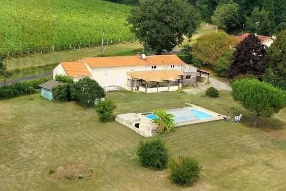 Maison de campagne à deux pas de la ville