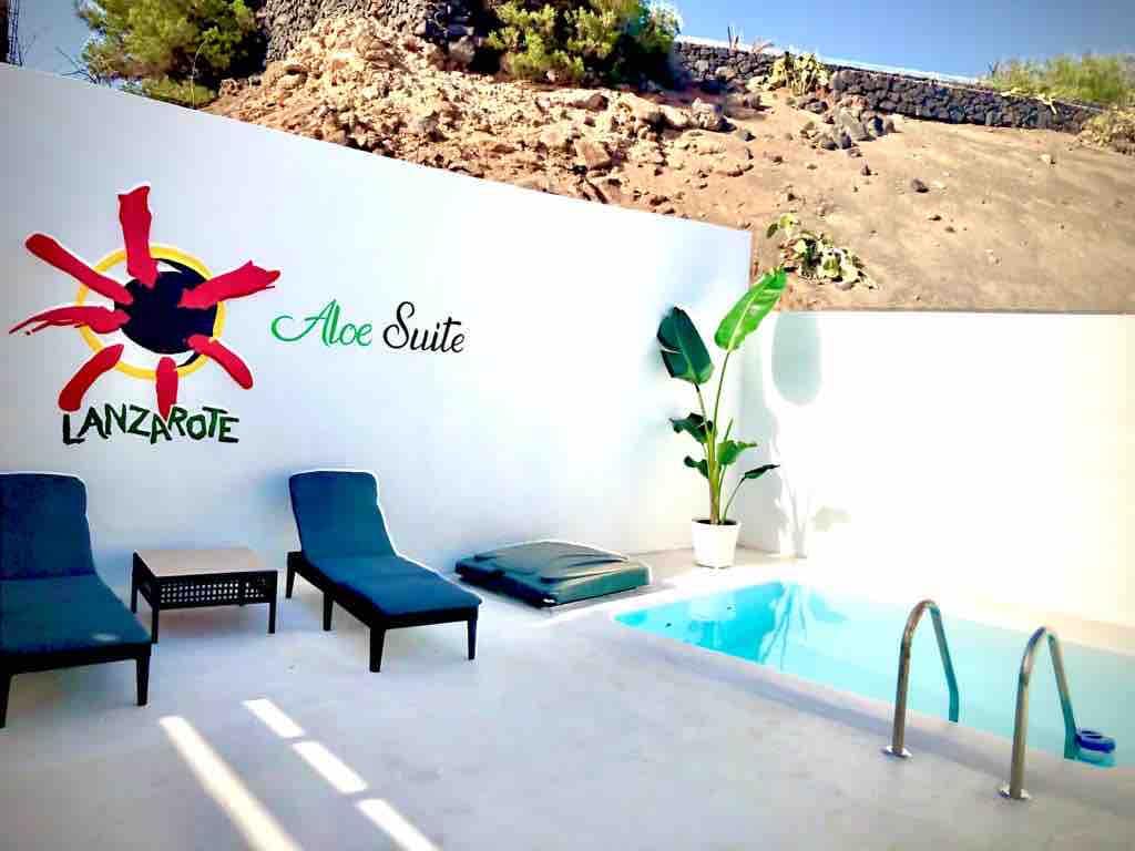 Aloe suite,  Climatized prived pool