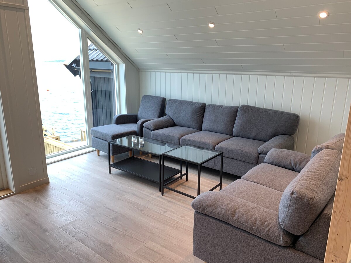 很棒的海上小屋-可眺望博姆拉峡湾（ Bømla fjord ）的全景