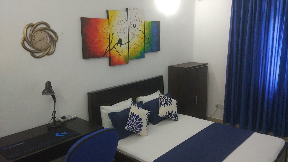 Circle Ceylon Residence 1BR Studio Apt 5mintoBeach