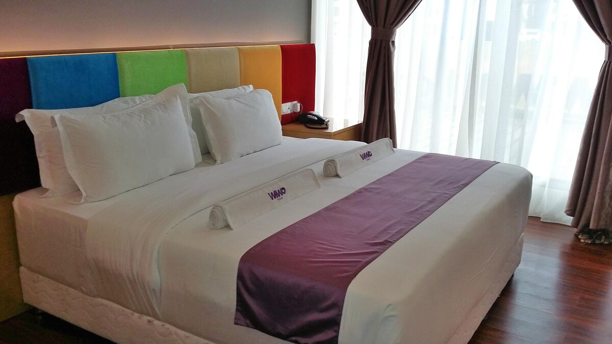 WIWO酒店高级加大双人床客房，提供免费早餐