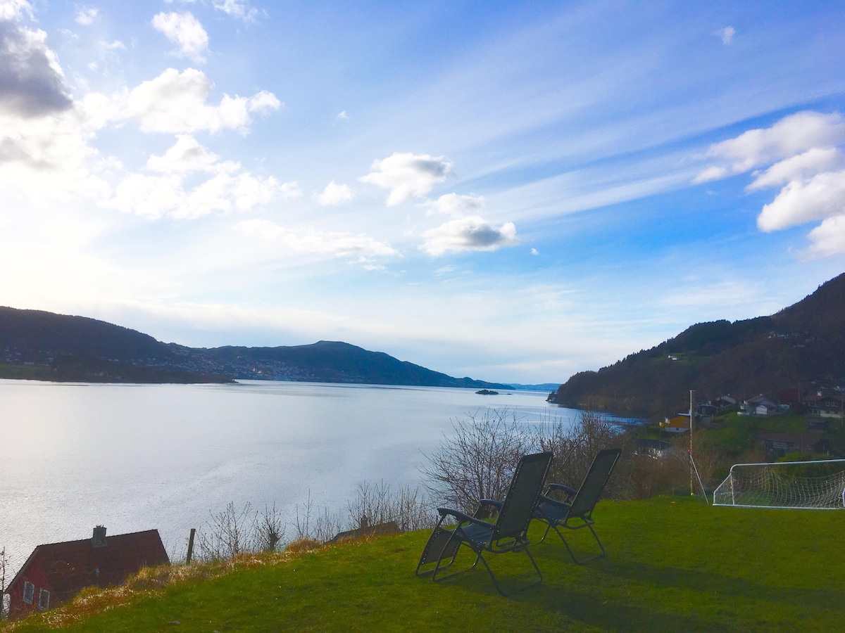 180度峡湾和山脉全景