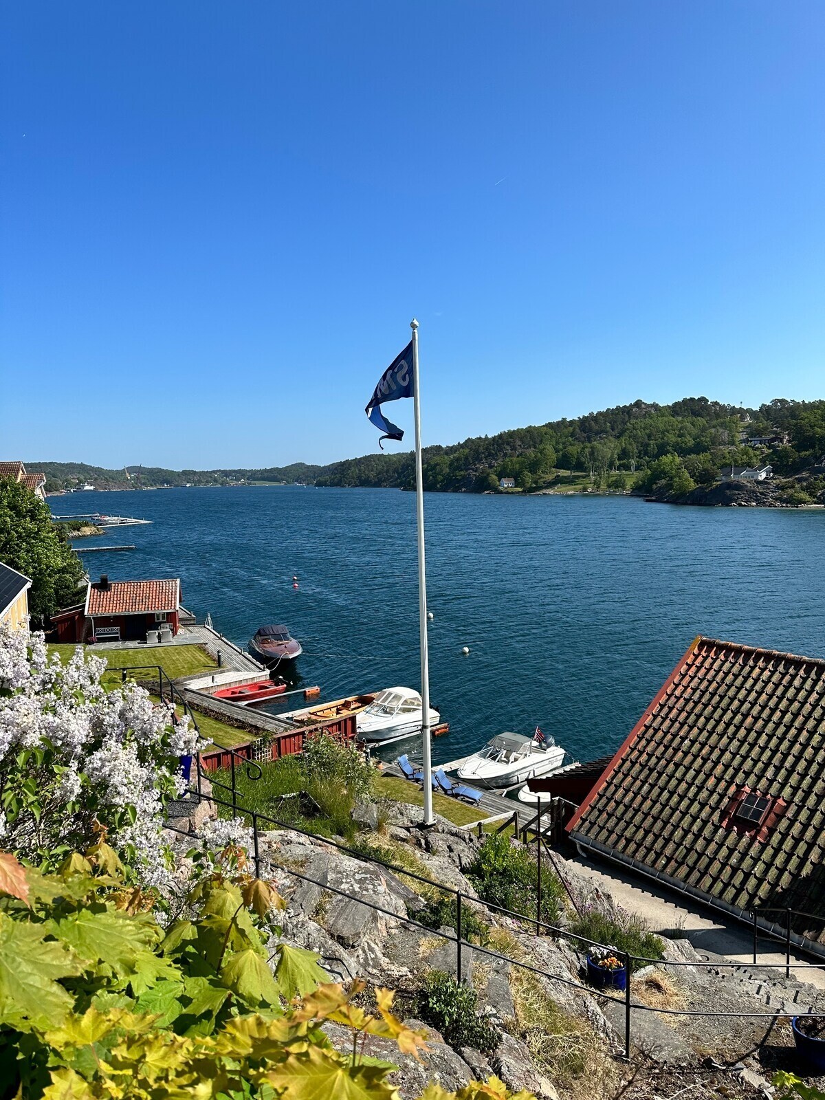 Koselig leilighet ved sjøen - sentralt