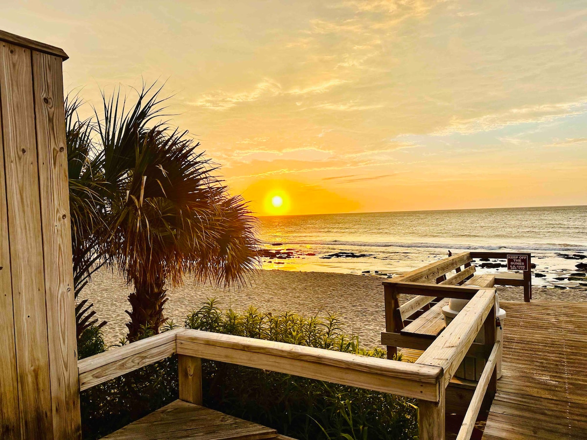 Surfrider Siesta - Condo - Indoor Pool & Elevator