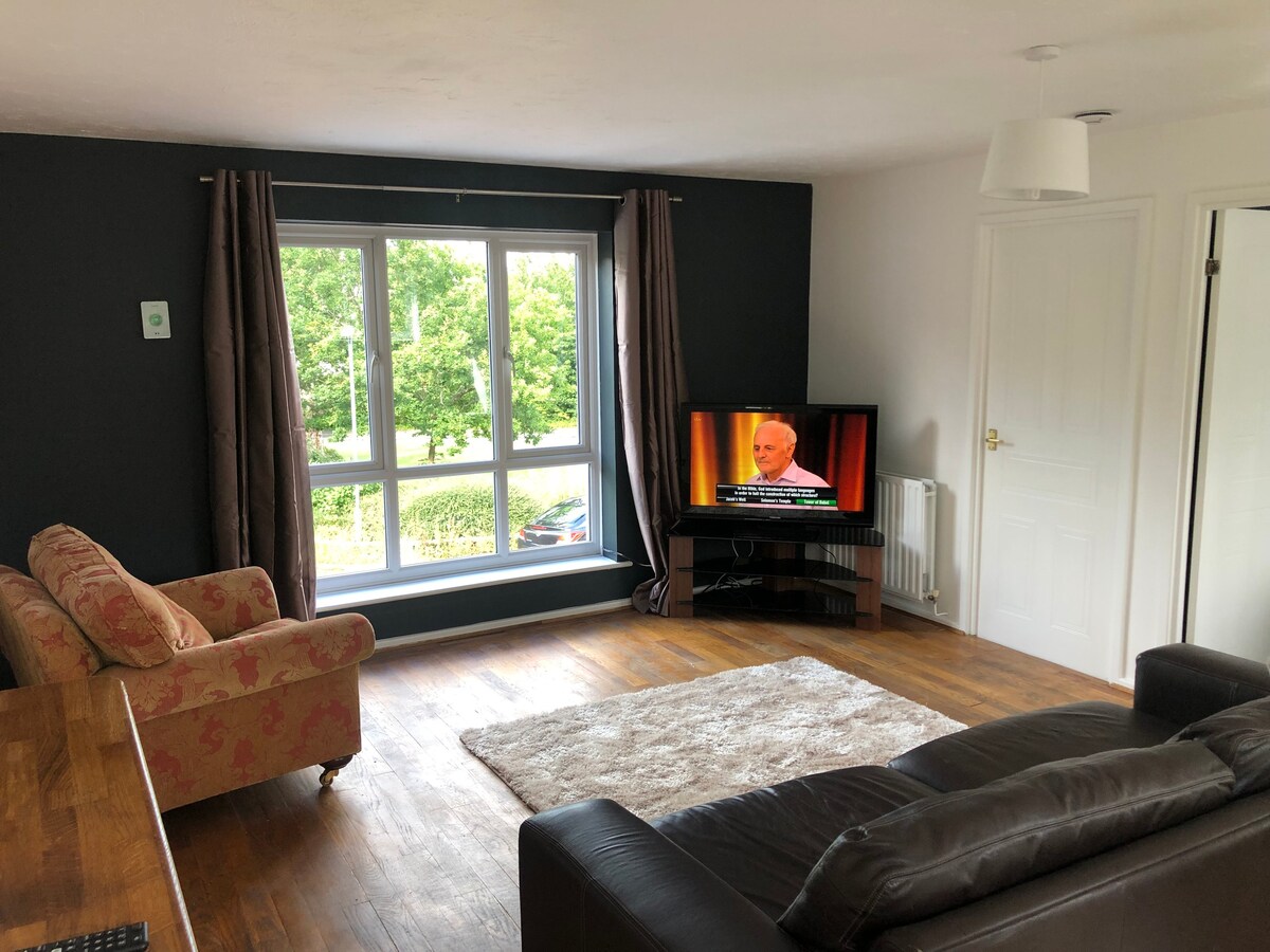 Serviced 2 Bed Town House