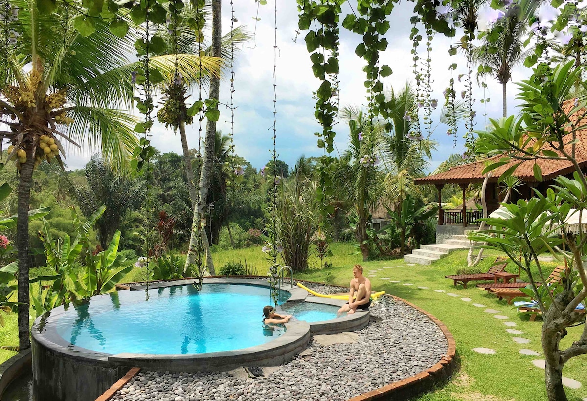 PROMO Romantic SANDE Sebatu Cottage, Ubud, Bali