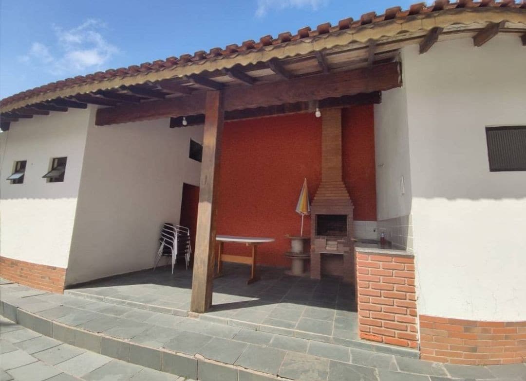 Apartamento a 100 mt da praia