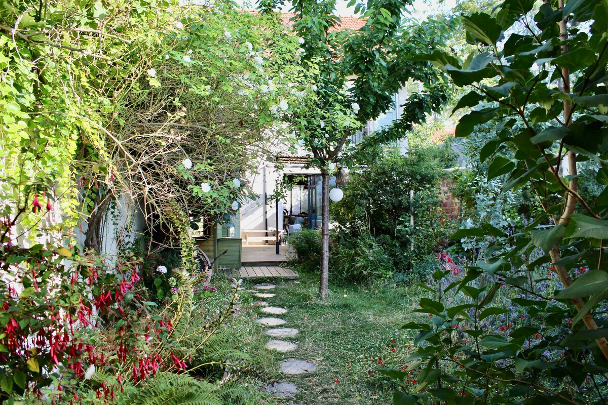 Maison avec Jardin et patio à 200m de Paris