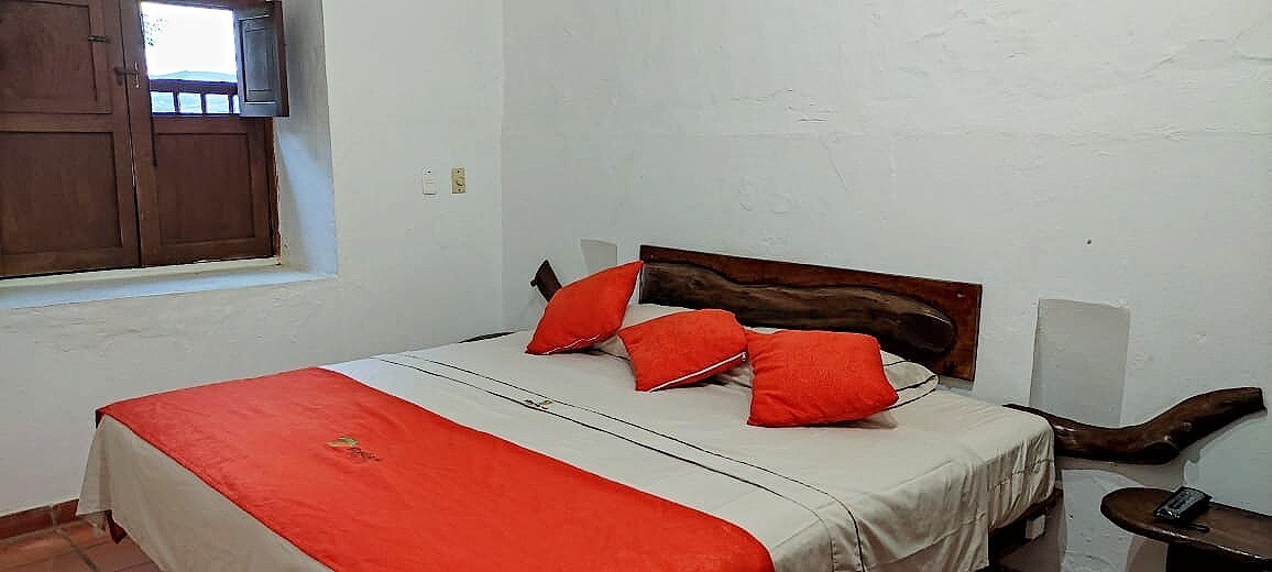 Habitación con cama King y camarote