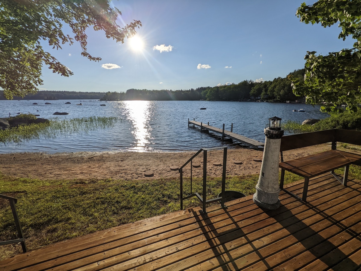 Serene lakefront living.  Two bedroom cottage.