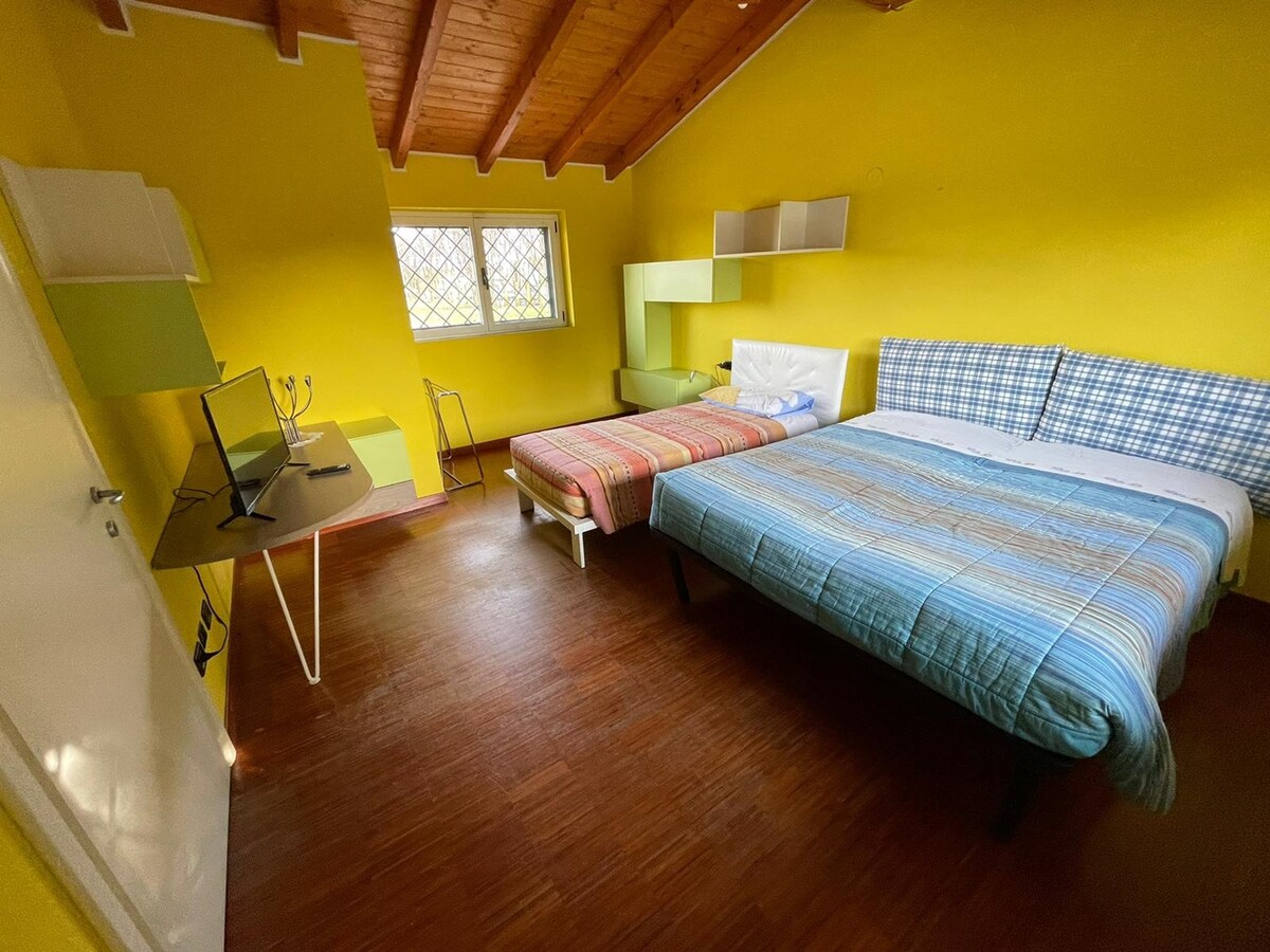 Private villa for 10 guests - Near Milan-With wifi