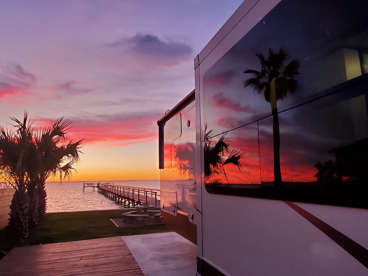 The Copa Copa-RV Site I - A Luxurious Bay Vacay!