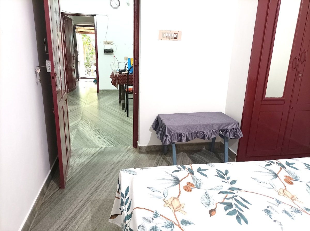 Near Airport Non A/C Budget Home Stay