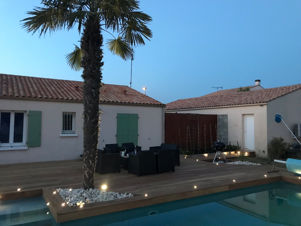 VILLA MODERNE LUMINEUSE 110m² AVEC GRANDE PISCINE