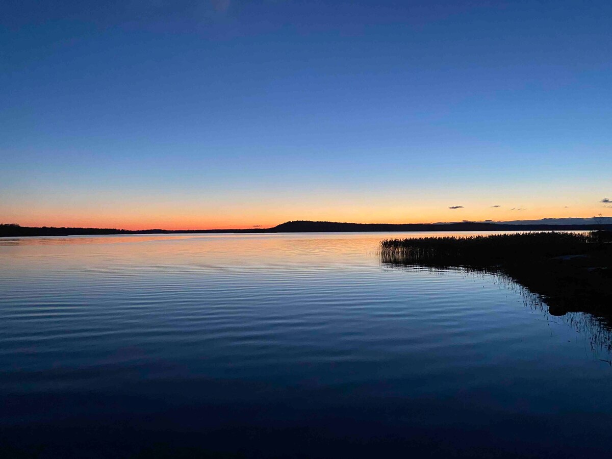 Hus vid vattnet 15 min från Mariehamn