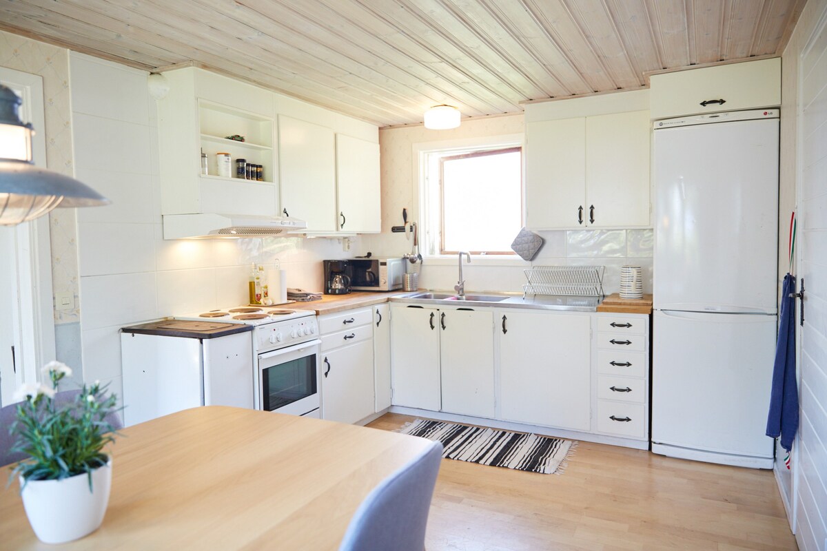 位于斯德哥尔摩群岛美丽的格拉德（ Gräddö ）的舒适小屋。