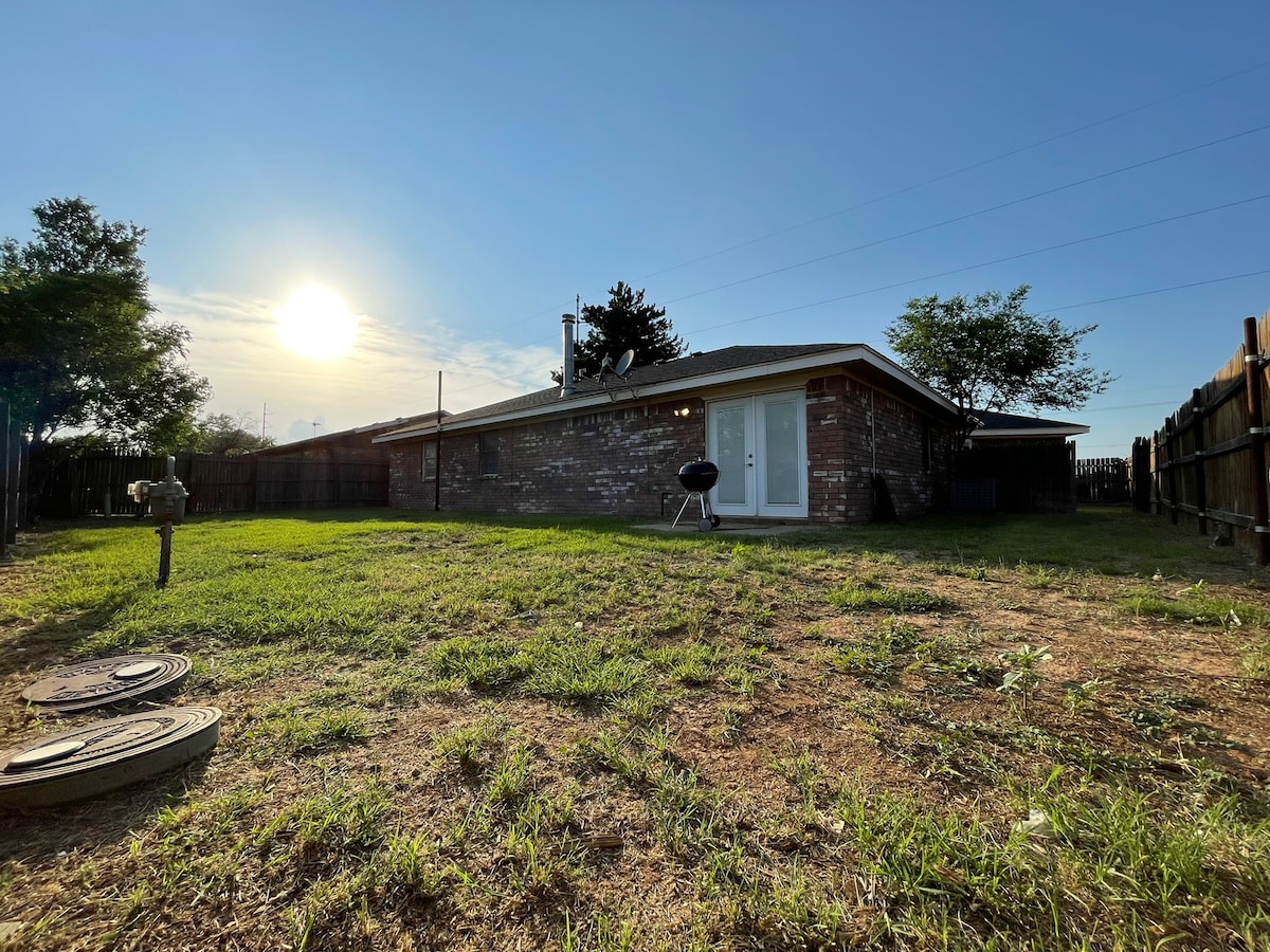 The OG House- great location in Canyon