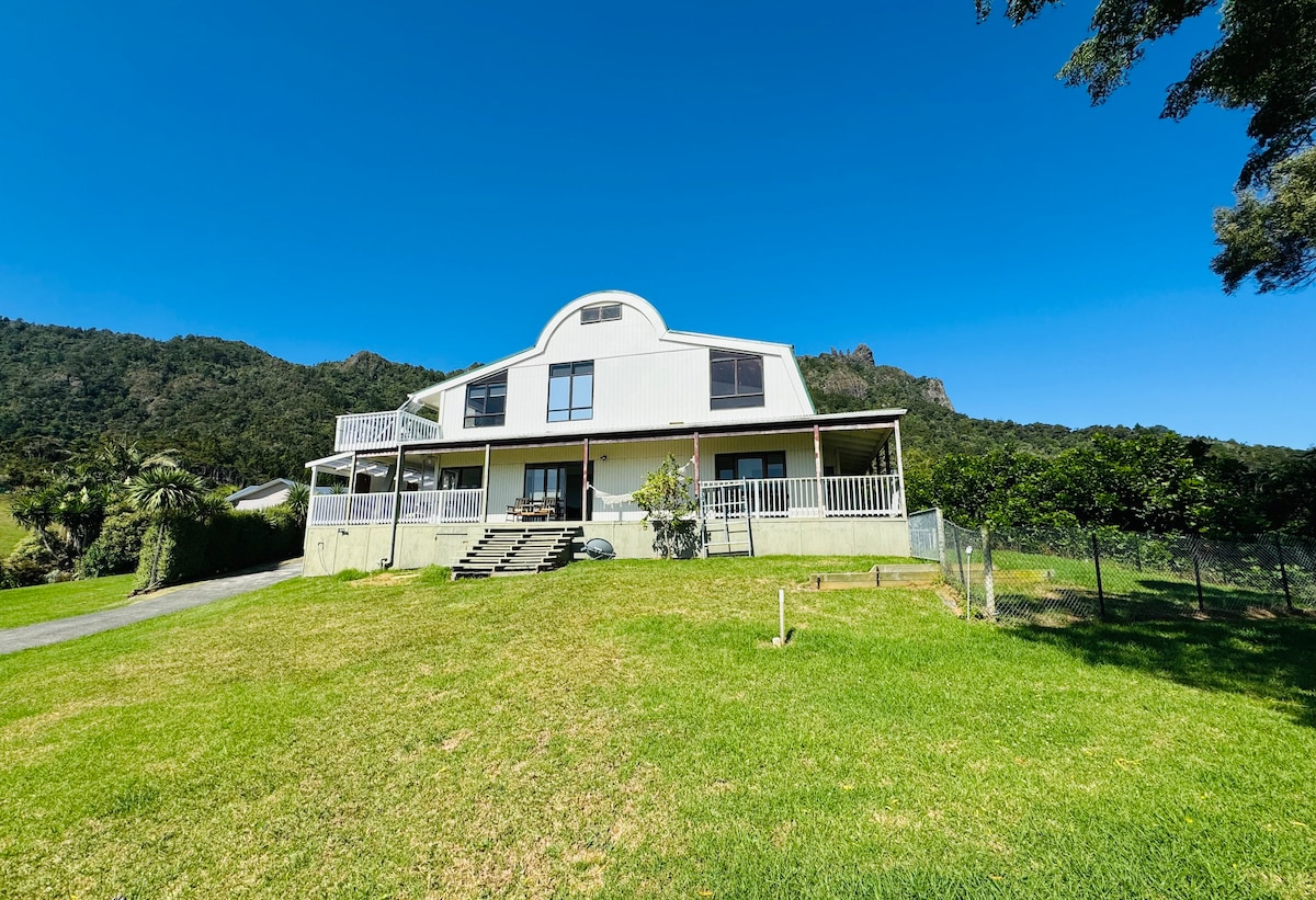 海王星旅馆（ Neptune Lodge ）