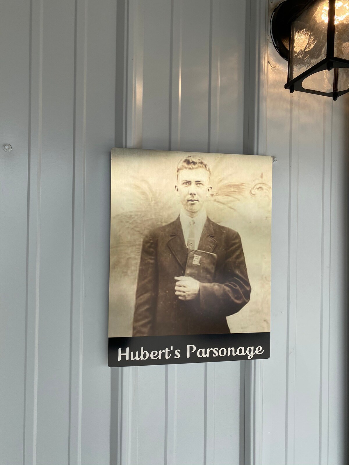 Hubert 's Parsonage: 66号公路上的宽敞客房